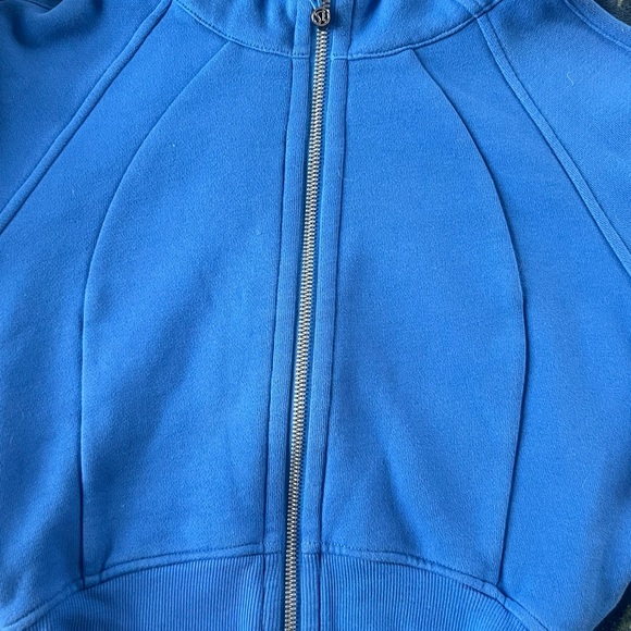 Lululemon cropped scuba full zipper 💙 - Picture 6 of 12